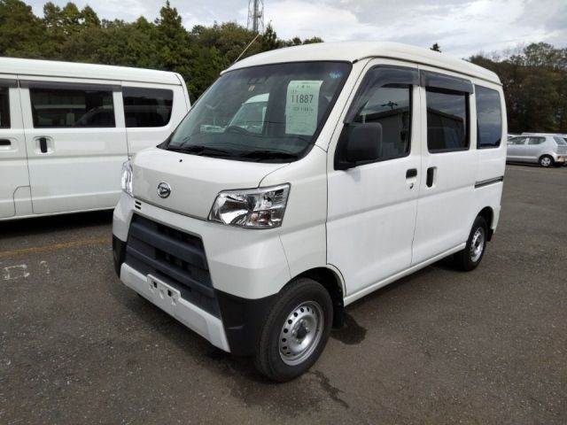 11887 Daihatsu Hijet van S321V 2018 г. (LUM Tokyo Nyusatsu)